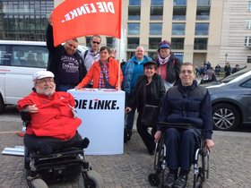Gotthilf war im Rahmen der BAG sehr aktiv - im Mai 2016 nahm er zum Beispiel an der Demo zum Protesttag zur Gleichstellung von Menschen mit Behinderungen in Berlin teil